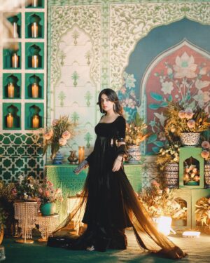 Yashma Gill Instagram - @mihhaofficial 
@waleedkayaniphotography 
@saad_hassann_ 
@mahnoorrehmatsphotography