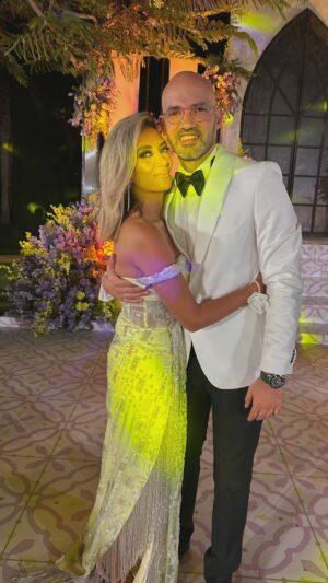 Yasmine Ghaith Instagram - الإحساس للأخ الصغير بجد بالظبط زي الإبن، كأنه يوم فرح إبني…بحبك أبنت و دودي قوي 🥹❤️👰🏻‍♀️🤵🏻

Little siblings always feel like your little baby…And my baby got married 🥹❤️👰🏻‍♀️🤵🏻 Lovvvve you and Doodi so much @daialmokadem @sh_ghaith