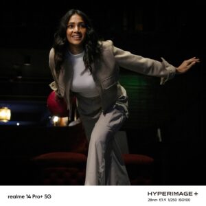 Yogita Bihani Instagram - Memories as vivid as the moment itself, thanks to my #realme14ProPlus5G! @realmeindia 

1️⃣ The cool flash sets the vibe for those epic late-night clicks.

2️⃣ The warm flash is pure magic, lighting up every frame with radiant brilliance.

3️⃣ AI Snap ensures that golden-hour glow stays picture-perfect, no matter the time.

4️⃣ #SoClearSoPowerful – Every shot is a masterpiece, capturing even the tiniest details.

#realme14ProSeries5G
#SoClearSoPowerful #Ad #realmeIndia
#bethepartyspotlight