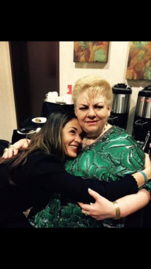 Yolanda Andrade Instagram - 💯🌹🌹🌹🌹🌹🌹🌹🌹🌹❤️
MI Querida paca 💴 .
#yolandaandrade 
#paquitaladelbarrio