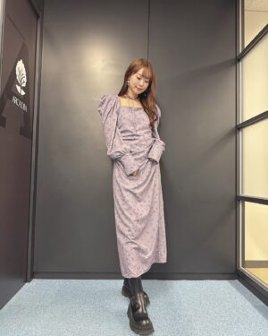 Yu Serizawa Instagram - ・

ユメステ特番でした！

みんなより先輩の蕾らしく
ちょっと大人っぽゆうちゃん、いかがかね？💜

私服
ワンピース　@rienda_official 
ブーツ　@zara

#猫足蕾
#ユメステ
#ワールドダイスター