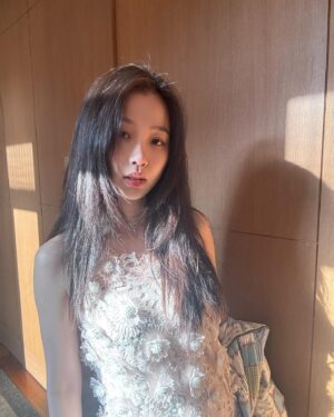 Yu Shuxin Instagram - 