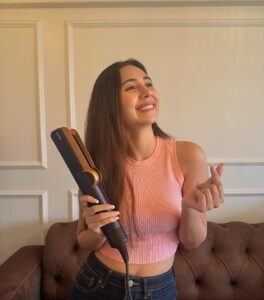 Actress Zara Khan HD Photos and Wallpapers February 2025
