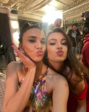 İlayda Aydın Instagram - Dumpingenin sadece sığan kısmı 🤭
Hepinize bayıldığımı söylememe herhalde gerek yok 🌹🌟
Canım BGM ✨♥️ 

@birgecemasaliatv