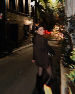 İlayda Aydın Instagram - Kararlılıkta benim gibi olun postu ✨🤭