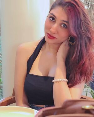 netri nisarg trivedi Instagram - 🖤
Til we meet again Red hair… 🫶