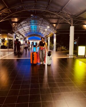 vaishnavi naaiyak Instagram - Day1 - SriLanka 
.
.
.
.
.
#trip #vacation #colombo #srilanka #friends #girlstrip #flight