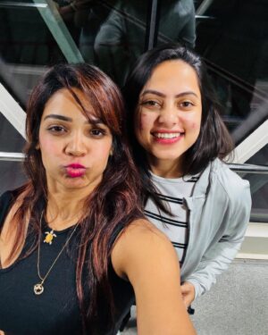 vaishnavi naaiyak Instagram - Day1 - SriLanka 
.
.
.
.
.
#trip #vacation #colombo #srilanka #friends #girlstrip #flight