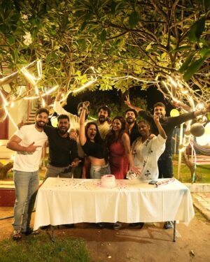vaishnavi naaiyak Instagram - 02-02-2025🎭💃❤️😇🧿🎂 

Thank you for capturing these amazing moments @shk_photography_30 
#photography _ @shk_photography_30 
.
.
#birthday #birthdaycake #celebration #friends #friendship #fun #food #laugh #love #birthdaygirl #february
