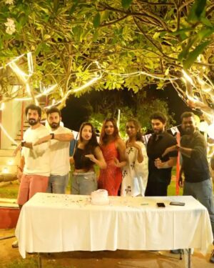 vaishnavi naaiyak Instagram - 02-02-2025🎭💃❤️😇🧿🎂 

Thank you for capturing these amazing moments @shk_photography_30 
#photography _ @shk_photography_30 
.
.
#birthday #birthdaycake #celebration #friends #friendship #fun #food #laugh #love #birthdaygirl #february