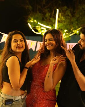 vaishnavi naaiyak Instagram - 02-02-2025🎭💃❤️😇🧿🎂 

Thank you for capturing these amazing moments @shk_photography_30 
#photography _ @shk_photography_30 
.
.
#birthday #birthdaycake #celebration #friends #friendship #fun #food #laugh #love #birthdaygirl #february