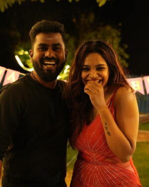 vaishnavi naaiyak Instagram - 02-02-2025🎭💃❤️😇🧿🎂 

Thank you for capturing these amazing moments @shk_photography_30 
#photography _ @shk_photography_30 
.
.
#birthday #birthdaycake #celebration #friends #friendship #fun #food #laugh #love #birthdaygirl #february