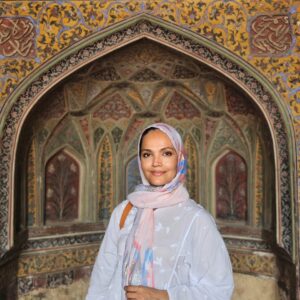 Aamina Sheikh Instagram - The Wazir Khan Mosque 🕌 
17th century Mughal Masjid
Breathtaking beauty. Such intricate craftsmenship, leaving one speechless and in awe. The stories and accounts of its building process and now its restoration is eye opening and inspiring! 
What a wonder! Taking it all in!
.
.
.
.
.
.
.
.
.
#lahore #lahorelahorehai #heritage #culture #history
#mughal #mughalarchitecture #androonlahore