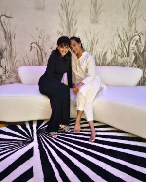 Aamina Sheikh Instagram - Life and screen both light up and shine when there is mutual respect, mutual admiration and reciprocity of love ♥️
.
Aimen, my character in Maat, wouldn't have made as significant a mark had it not been for @sabaqamarzaman 's fearless and uninhibited performance of Saman's (the sister) nuances and recklessness.
.
She was the true yin to my yang in Maat. 
.
And now in life, we pick up from where we left off, always grateful, always joyful to have shared the journey and success of Maat together.
.
.
.
.
.
.
 .
#blessed #maat #humtv #actors #actresses #friends #friendship #life #joy #grateful #friendslikefamily #women #womenoftheworld #womenartists #womenpower