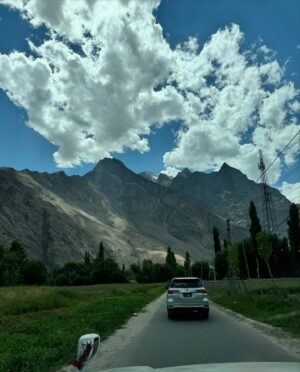 Aamna Malick Instagram - ‎سارا جہان مست، جہان کا نظام مست 🦋