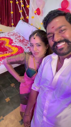 Aarthi Subash Instagram - First night sambavangal 🤭 #sindhubhairavi #bts #vijaytelevisionserials
