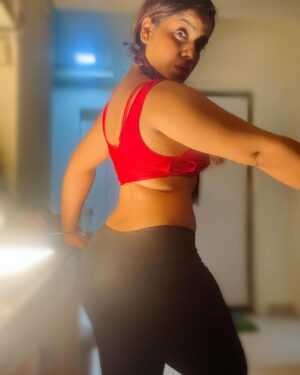 Aasma Sayed Instagram - A GymRat 🌹😘

#gym #gymmotivation #workout #motivation #workoutmotivation 

#quotes #exploring #gymlife ❤️🌹