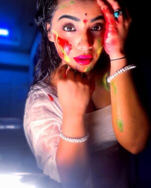 Aasma Sayed Instagram - #happyholi ✨💫

#festive #colours #saree #lights #life 

#white #colourful