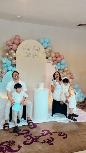Acha Sinaga Instagram - “INI NGGA SALAH KAN?”
Adalah reaksi pertamaku 🤣
Decoration by @3wiseparty