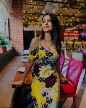 Aditi Rawat Instagram - Happy moments ❤️🌸
With @alisha1alam @official_sangeetaodwani 🤗
.
.

#ne̶wpost #newpicturs #picturesoftheday #lookbook #aditirawat #galentinesday #14february