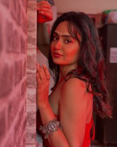 Actress Aditi Rawat HD Photos and Wallpapers January 2025