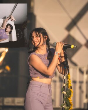 Aditi Saigal Instagram - Lollapalooza yesterday with my band 🌻

@gautam.david @_mr.pluto__ @owl_joel_son @zionmathew @jasonsharat @anaghello @sooryawho 

📷@rithvik.ar ❤