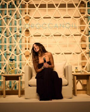 Adria Arjona Instagram - I’ll never forget this weekend. I got to launch my perfume with @moroccanoil . Celebrated 50 years of the greatest show on TV @nbcsnl . Saw friends and family.  All while holding my partners hand. What more can a girl ask for.