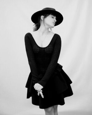 Adriana Ugarte Instagram - 🥹❤️Se avecina una peli preciosa 🎬en un mes arrancamos rodaje y estoy como una niña feliz.

📸 @studiomacarro 

@sandroparis 
@ehmoda 
@elenabeautyalien 
@angelacariddi 
@trianamanagement