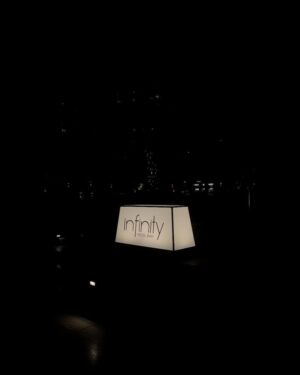 Adrija Ghoshal Instagram - Winter Soirée at Infinity Pool Bar 🍹@jwkolkata ✨