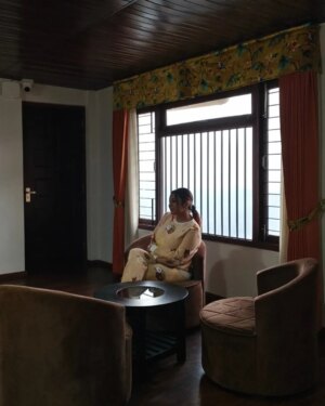 Adrija Ghoshal Instagram - A day at @summitsherpamountainhotel in Delo, Kalimpong ✨

Delo in Kalimpong is a small town from where you will get 360° views of Mt.Kanchenjunga, explore Delo park and experience Paragliding ⛰️