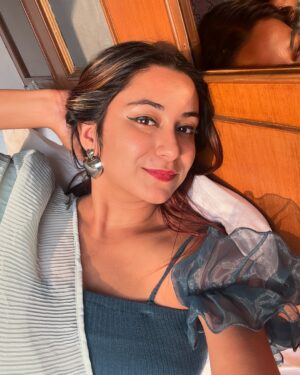 Adrija Ghoshal Instagram - The glow winter sun gives 😍