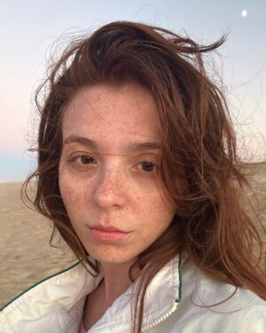 Agustina Cabo Instagram - ahora soy team verano