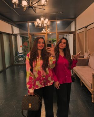 Aiman Khan Instagram - 👯👯
