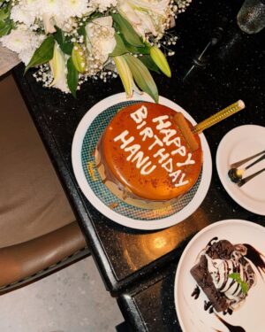 Aiman Khan Instagram - Thankyou for all your lovely wishes ♥️ 
Missing my better half on our birthday a little too much @minalkhan.official ♥️