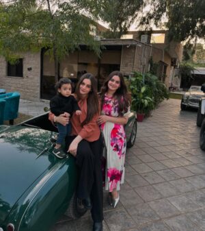 Aiman Khan Instagram - Love days like these ♥️😍🥰