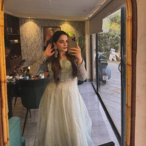 Aiman Khan Instagram - Sweet December ♥️