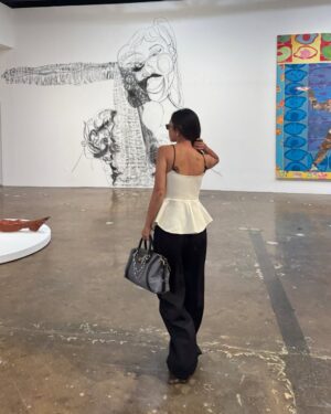 Aimee Song Instagram - Gallery hopping in LA 🤍