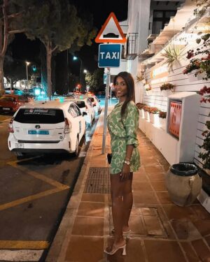 Ainett Stephens Instagram - Wonderful 💫

#ainett#ainwttstephens#españa#spain#love#night#dinneer#lagattanera