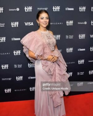 Ainy Jaffri Instagram - Congratulations @meherjaffri !!!! Can’t wait to see you slay in “The Queen of my Dreams” (“Mere Sapno ki Rani”) directed by the talented and brave @thefawz . The fantastic reviews from the world premier at @tiff_net promise a film that pulls hard at the heartstrings while being wickedly funny & providing much food for thought. This courageous beauty premiers at the BFI Film Festival in London this weekend - and its already sold out! 
Equally excited to see veteran actor and hugely talented @nimrabucha shine onscreen 💫