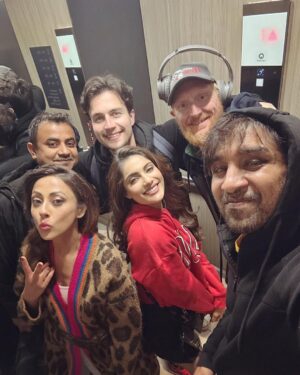 Ainy Jaffri Instagram - Words can’t describe how sweet (and frankly too brief) an experience filming “Coke” was. Thank you @sarim197 for picking me to play Josh and allowing me to be part of your crazy chilling world for a short while. I met the most talented, hardworking and kindest souls on set; and made some friendships that will last a lifetime. Thank you to my fellow actors and crew members for making me feel like I was home away from home. A special shout out to @jogpushkar for being the sweetest person you ever met; always asking about your comfort and always placing everyone before him. And wow, what a thrill it was to come out of my comfort zone and play this complicated piece of work. Can’t wait to see Coke come to life. 🙏❤️