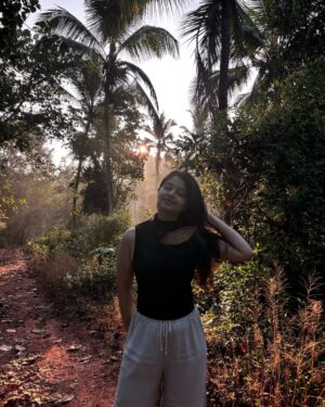 Aishani Shetty Instagram - ಎನ್ನ ಊರು 🌴