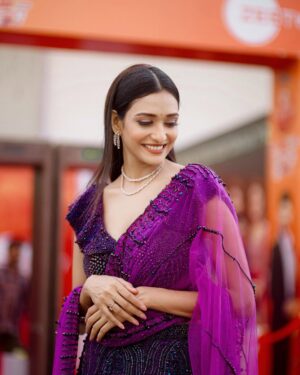 Aishwarya Khare Instagram - 💌✨
.
 Outfit- @ankurjofficial 
@thewisedesign 

Styled by - @pranavi_chandna ❤️😘

MUA - @makeupbyfarhan

Photographer- @shadank_photography