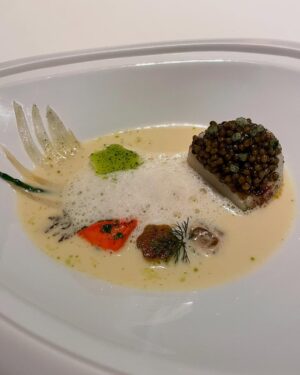 Aiste Miseviciute Instagram - Highlights from the 3 Michelin starred Plenitude @plenitude.paris by @arnauddonckele, a special mention to the wine choices of the very talented head sommelier @emmanuelcadieu. 

- Langoustine with squash and rosemary with sabayon.
- Gambero rosso and broccoletti with gambero, bergamot, Thai basil and yuzu bisque.
- Sauces are a pivotal aspect in Arnaud Donckele's cuisine and this simple yet stellar vegetable dish "Vegetable garden plot" was the best example.
- Sardine with marigold
- Scallop with fennel and caviar
- Pot au-feu, served in the kitchen by chef
- Veal sweetbread with salsify, nasturtium with "fond de veau" and myoga sauce.
- Quince with vanilla and chantilly