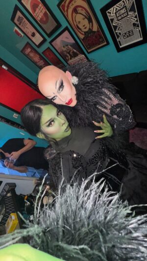 Aja Instagram - ELPHABAS LSS 💚💚💚
🎶 WHEN I MEET THE WIZARDDDD🎶