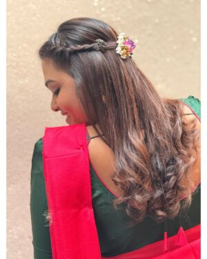 Akalya Venkatesan Instagram - கண்ணம்மா❤️
Beautiful flowers from ❤️ @vasanabridalflowers ❤️😍😘
Mua @sara_makeover_artist mybaby❤️😍😘
#akalya