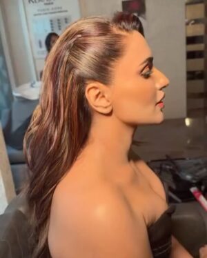 Akshara Gowda Instagram - Uff.. This is my First Award. This past year has been truly special for me, both personally and professionally. I had a baby, and I won an Award. They say behind every successful woman is a great man, and in my case, that’s my husband Aakash Bikki @fatheroffloki  who knows when to step up, step back, and always step in with coffee. ❤️

And also I would like to thank my Director @anishyohankuruvilla , and my DOP @theblackboxcolour for making me look stunning and the entire @jiohotstartelugu team ❤️ for giving me #mysteryofmokshaisland 
If i had to give a piece of advice, it would be to choose wisely, both in life and in work. The right people and the right decisions bring peace, and honestly, peace is the real prize. So here’s to strong women, wise choices, and lots of beauty sleep 💃💃💃

Special mention to @suneal.patel.neelawar  who helped me by putting words to my thought and I totally fumbled 😂😂😂 n dint make him proud 🥹 ( speech alert ) 

N my team which put this look together 
Styling - @styledbyanitapriya
Makeup hair and nails - @borabaythesalon 
  @_.priya.8195._ 
Wearing - @shantanunikhil
Jewellers- @aabharanamjewellers
Location- @novotelhyd 

Photography: @balakumaran.19
Curated by: @deekshitanikkam
Production: @bxd_productions

N forever grateful for @she_awards 
@businessmint  for giving my first award 🧿 always recognising great and hardworking women ❤️
