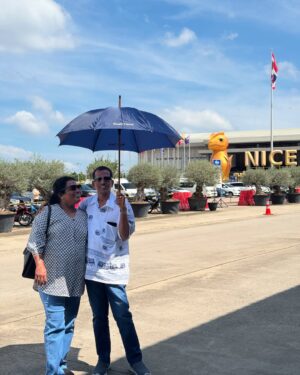 Akshaya Shetty Instagram - Doing touristy things with my goofy but cute folks 
Last few slides are my fav 🧿❤️