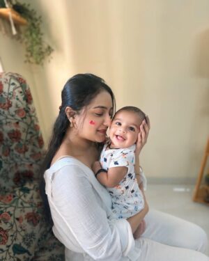 Akshita Mudgal Instagram - Holi 2025♥️🌈

Ps- This holi, my nephew was the first one to put color on me.🧿🫶