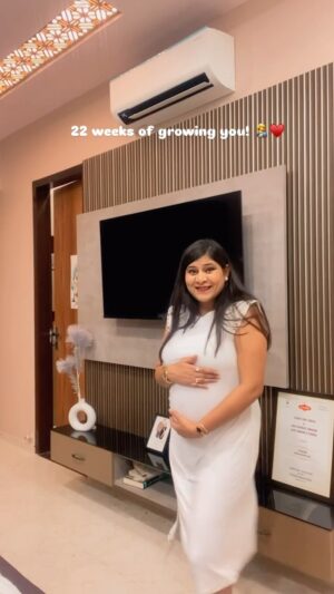 Akshya Digital Diaries Instagram - When my baby was 22 weeks in my womb. 🧿♥️
.
#mom #momlife #pregnancy #pregnant #preggo #momtobe #momblogger #momproblems #momblog #momgoals