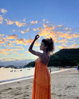 Alana Cabral Instagram - dias muito mais que especiais!
eu >>amo<< viajar com a minha família❤️